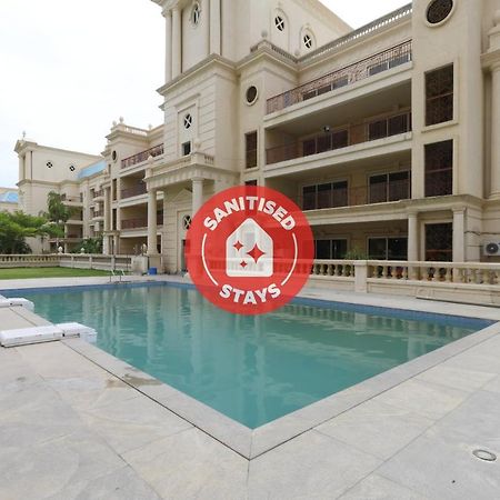 Oyo 6954 The Lawns Oragadam Hotel Exterior photo